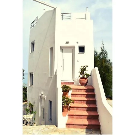 Renovated Maisonette By The Sea W/ Rooftop Terrace * Stalida